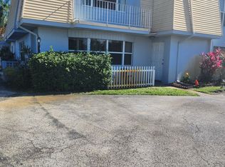 903 NW Spruce Ridge Dr, Stuart, FL 34994