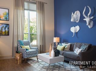 228 T C Jester Blvd #205, Houston, TX 77007