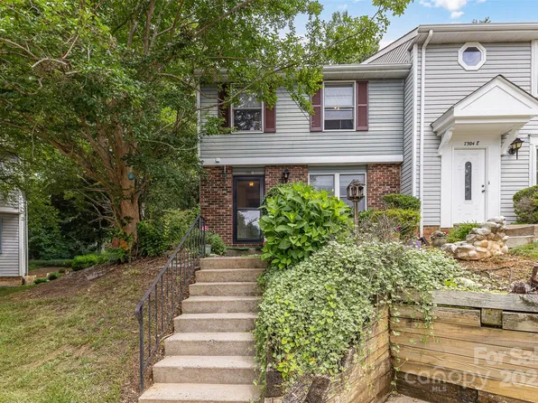 7304 Pebblestone Dr, Charlotte, NC 28212