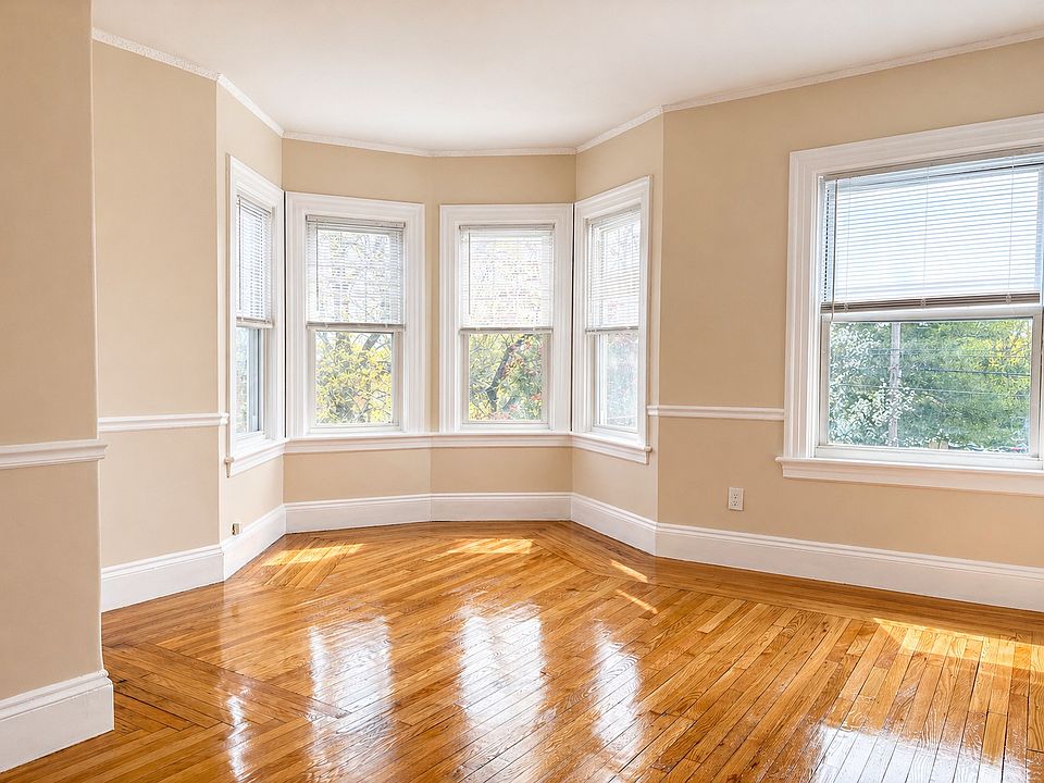 1st image of 1732 Broad St Unit 2