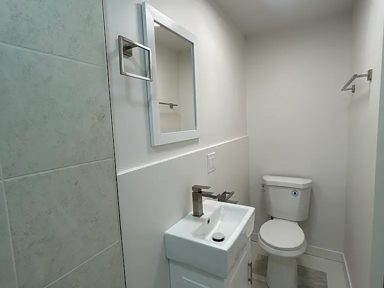 2444 Fairmount Ave #B — Photo 3