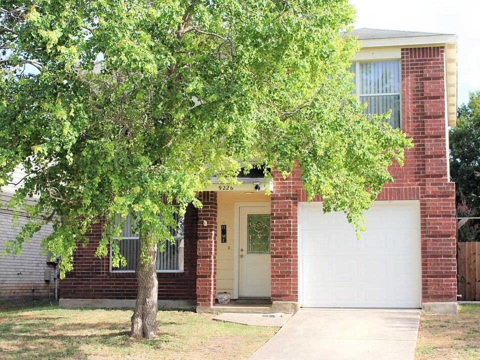 1st image of 9226 Encino Vlg