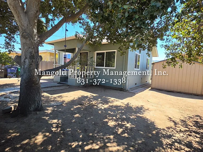 24274 Washington St — Photo 15