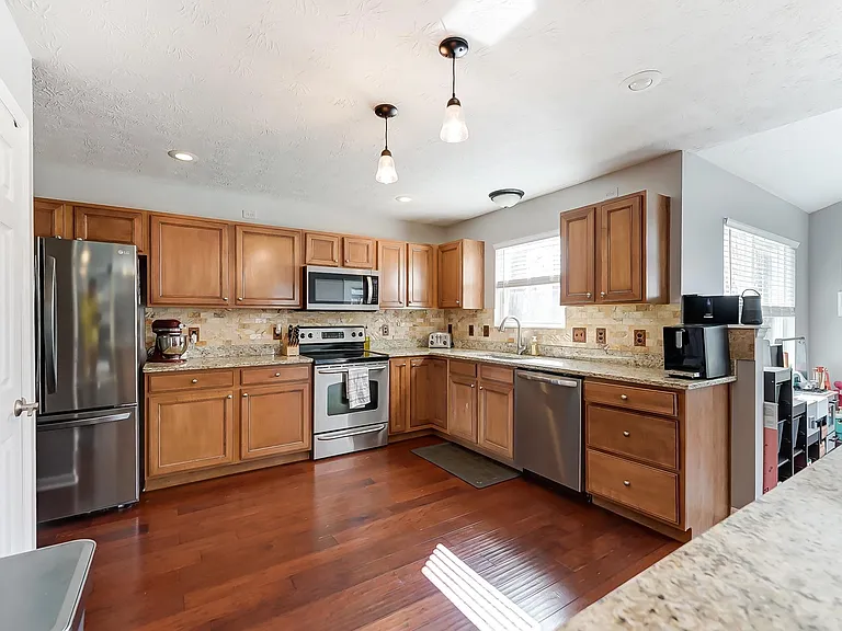 6700 Bartlett Ct — Photo 14