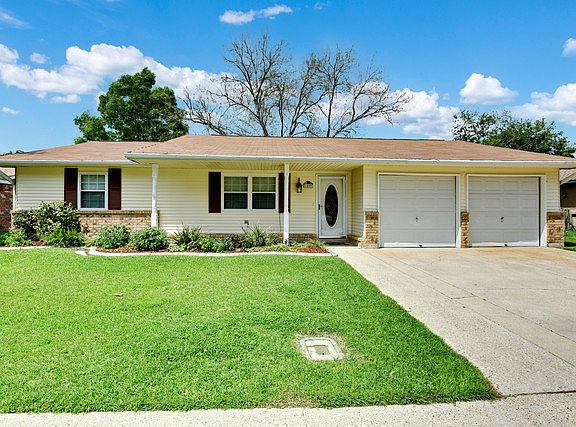 2nd image of 1509 La Freniere Dr