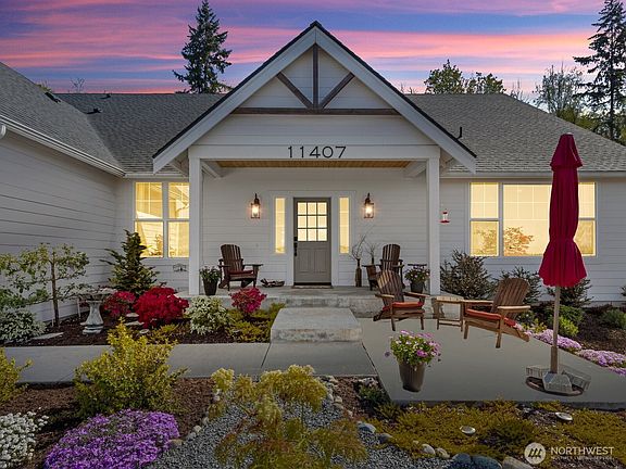 2nd image of 11407 73rd Avenue NE
