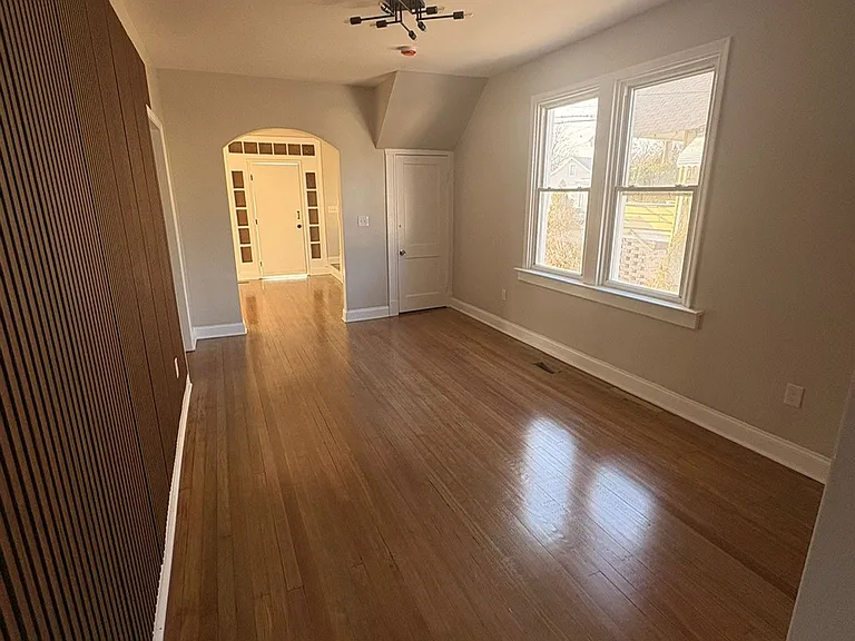 2924 Putty Hill Ave — Photo 2