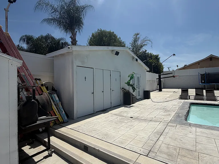 10724 Valley View Ave — Photo 26