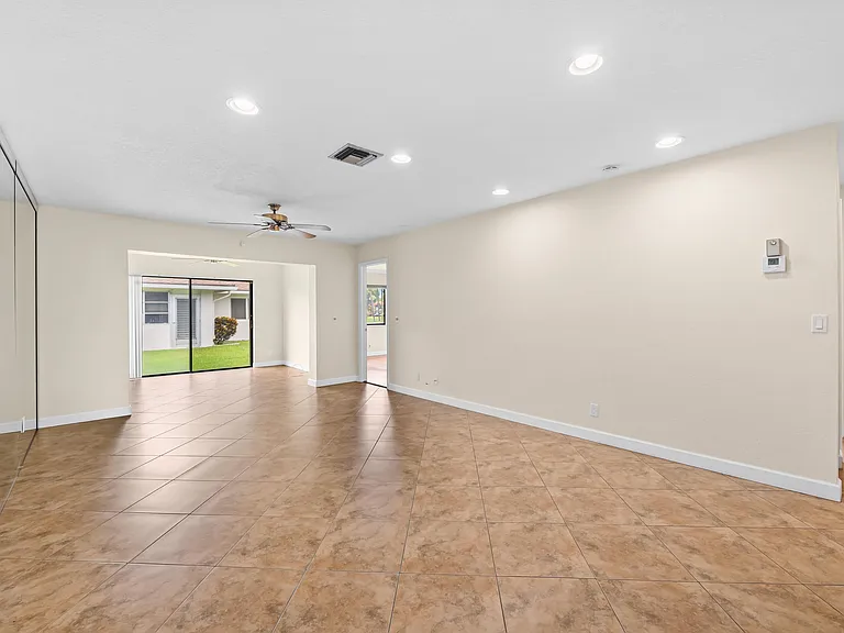 6673 Moonlit Dr — Photo 12