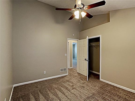 3rd image of 5650 Gayle Trl