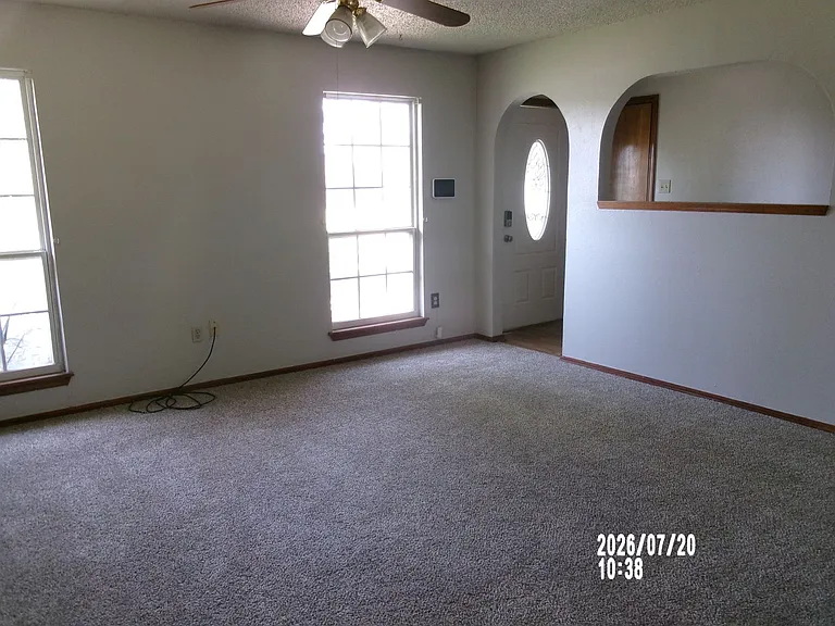 7905 NW Echo Rd — Photo 3