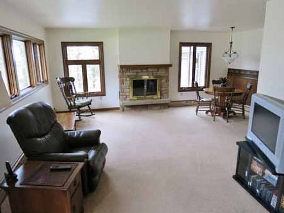 2nd image of 4904 S 31st St