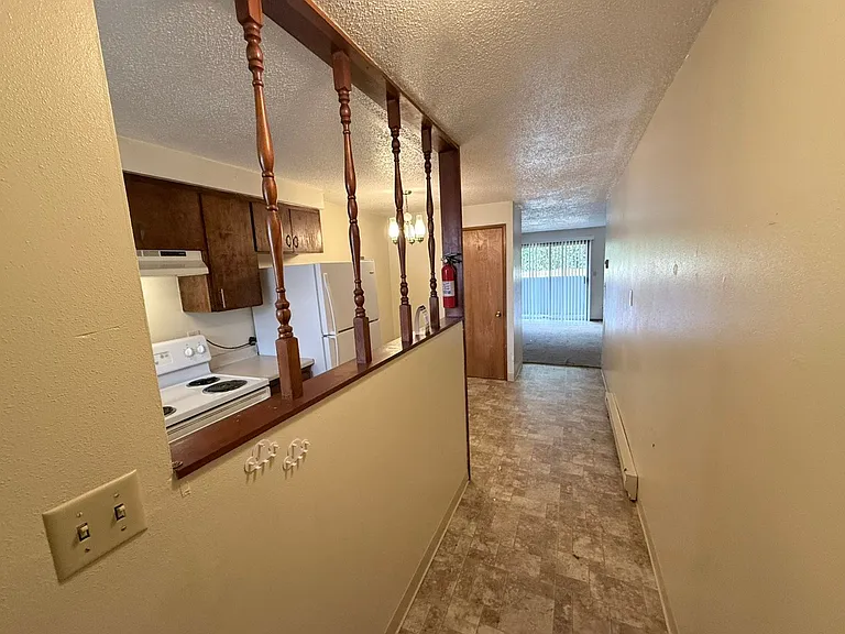 1250 SW E Ave — Photo 7