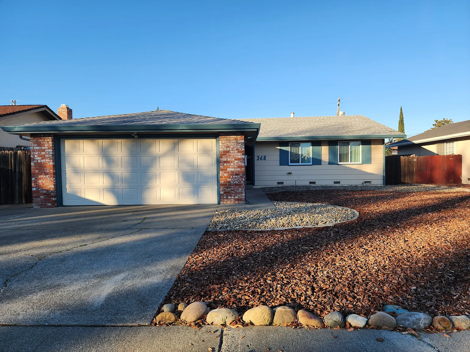 368 Tulip St photo 1