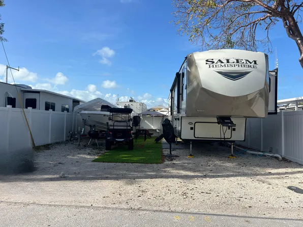 325 Calusa St #426, Key Largo, FL 33037