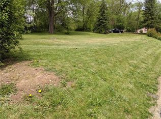 95 Mawhinney Rd, Cecil, PA 15321