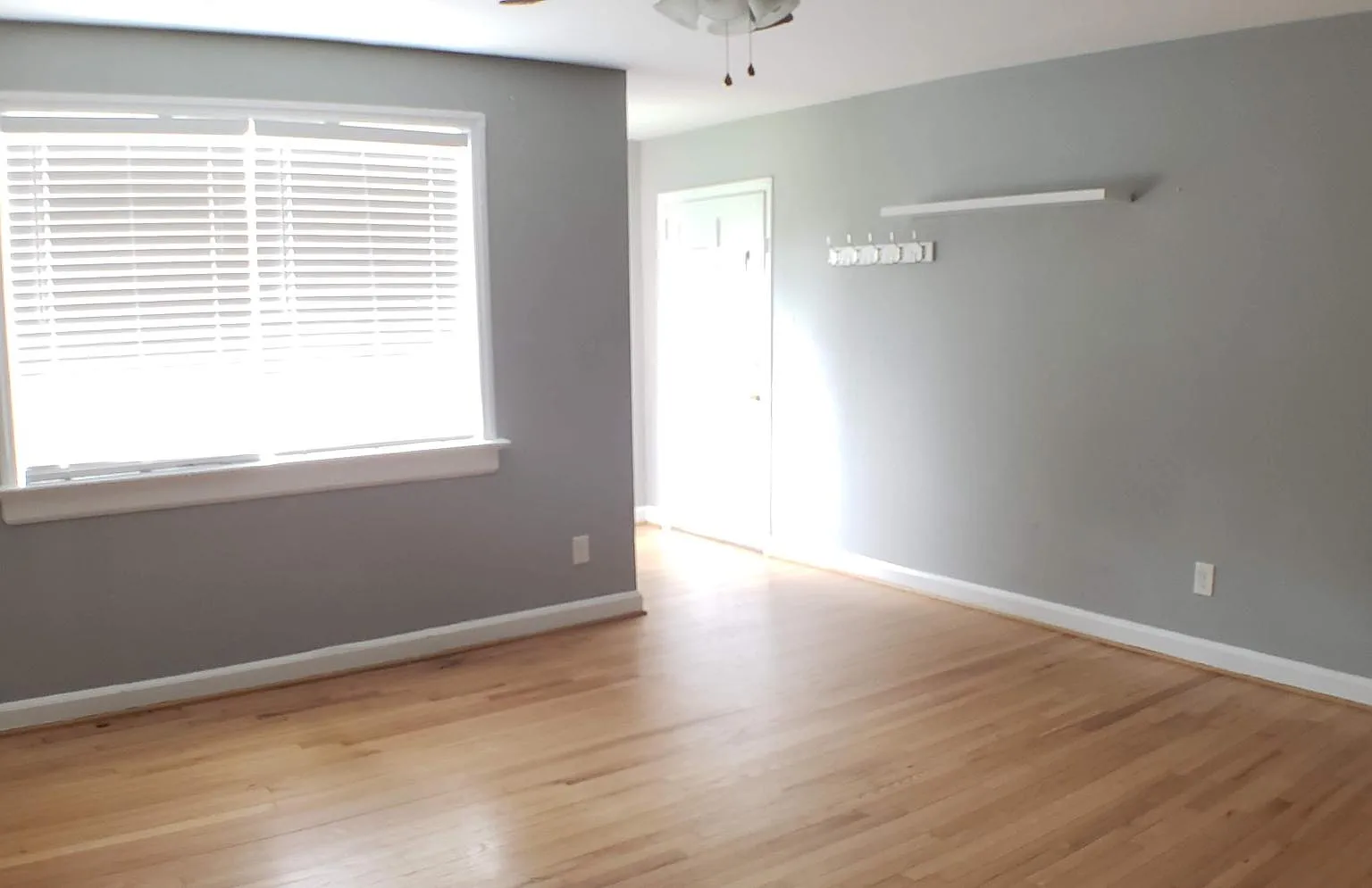 2 bed, 987 sqft, $1,595 — Photo 2