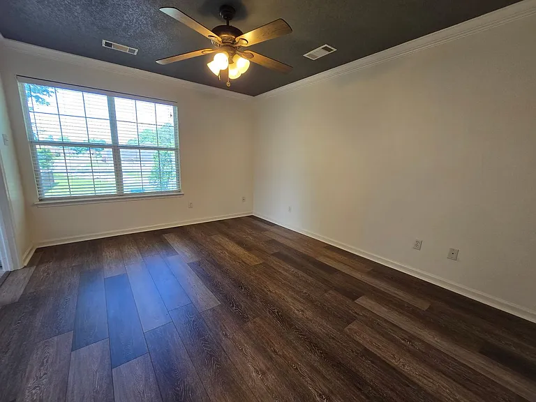 3215 Shelby Dr — Photo 9