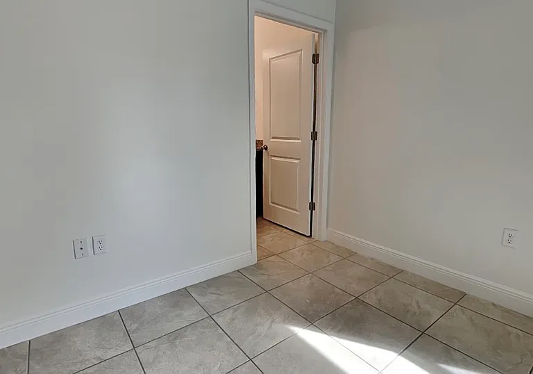 560 Marion Oaks Blvd — Photo 18