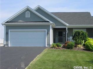 3788 Pegasus Cir, Syracuse, NY 13209