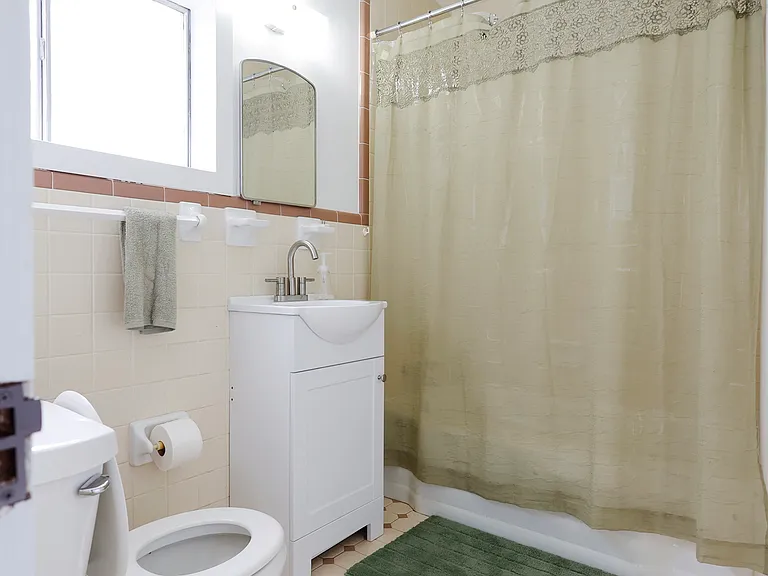 7037 Lilly Rd — Photo 2