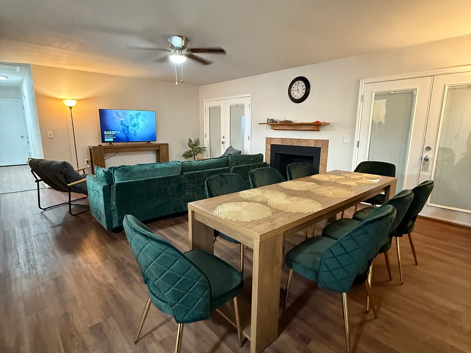 3 bed, $3,500 — Photo 2