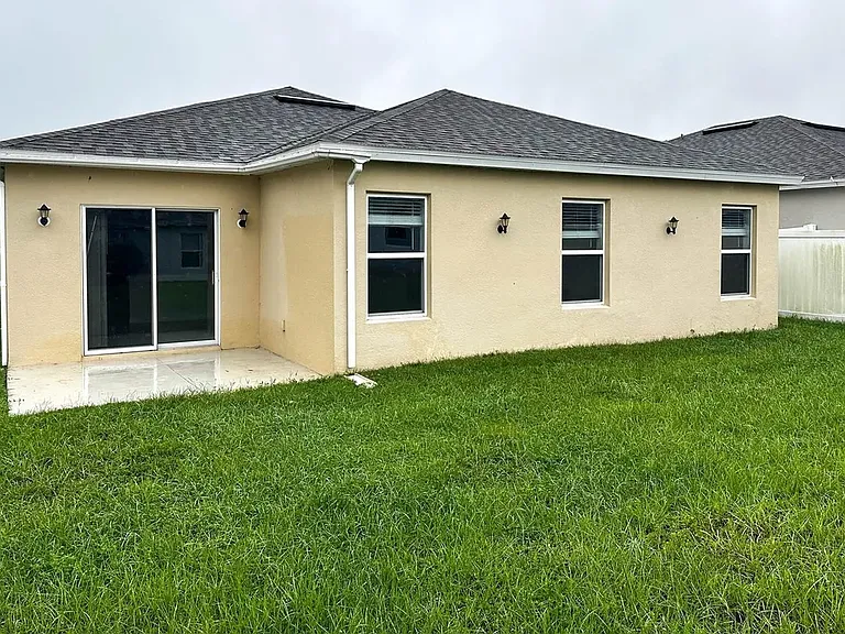 515 Taft Dr — Photo 3