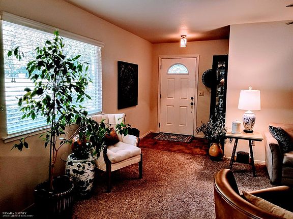 5th image of 23238 Lone Pine Dr