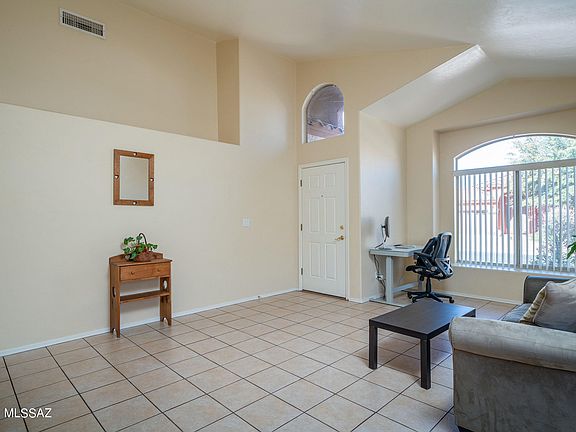 3rd image of 8046 N Wildomar Dr