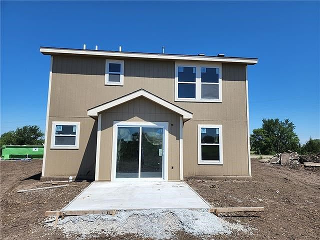 2nd image of 1742 Elderberry Ln