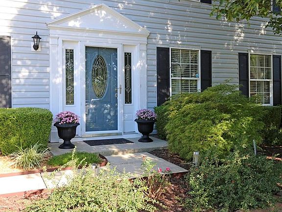 2nd image of 593 Eagles Nest Ct