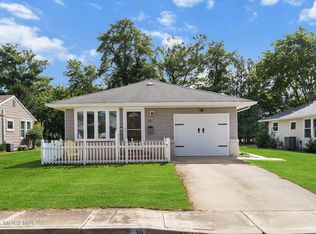 10 Kinsale St, Toms River, NJ 08757