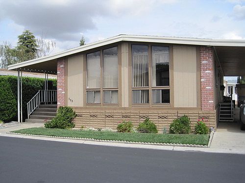 2nd image of 398 Chateau La Salle Dr