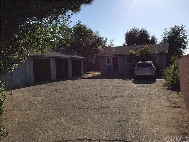 2nd image of 1315 Palm Ave