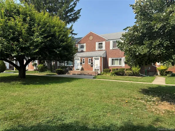 260-38 73 Avenue #B1, Glen Oaks, NY 11004