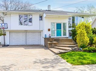 1966 Lowell Ln, Merrick, NY 11566