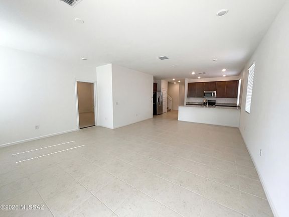 3rd image of 10453 W Beaman Ln