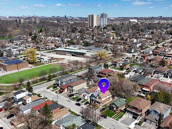 4th image of 25 Wanstead Ave