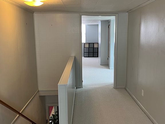 4th image of 1009 Fairwin Ave