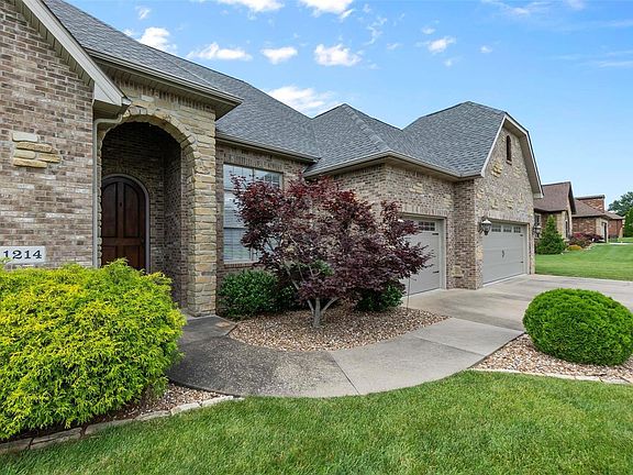 4th image of 1214 Timber Creek Dr