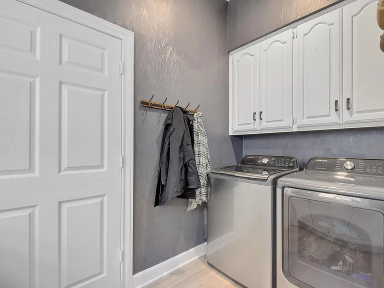 4627 Pinehurst Dr S — Photo 18