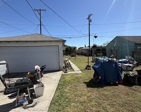 5th image of 1518 E 122nd St