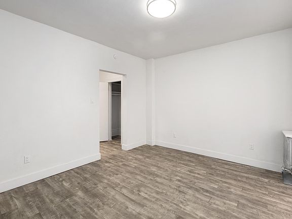 2nd image of 424 Ellis St #206