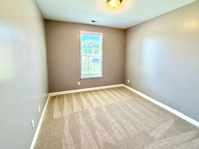 8636 Birnham Cv — Photo 7