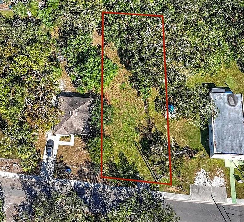 2nd image of 1029 8TH AVENUE E LOT 8