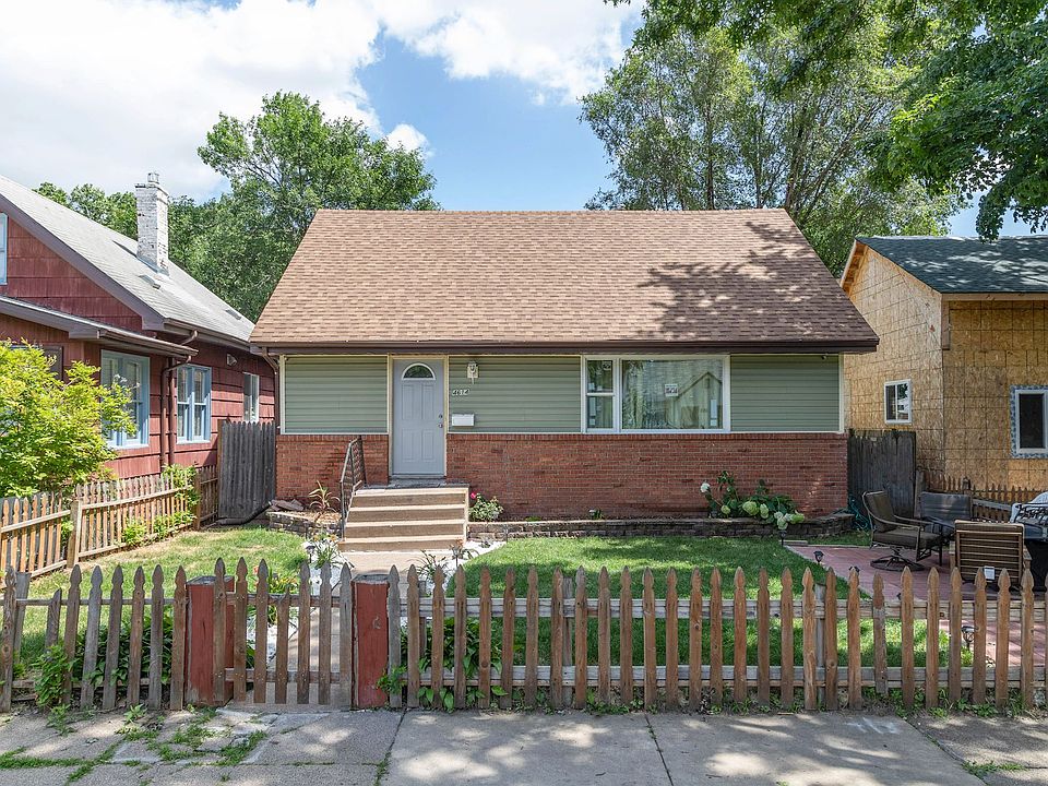 1st image of 4614 Oliver Ave N