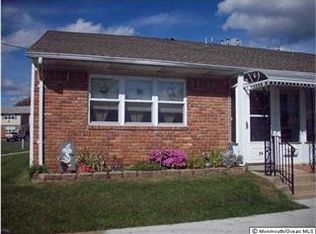 24 Galewood Dr, Matawan, NJ 07747