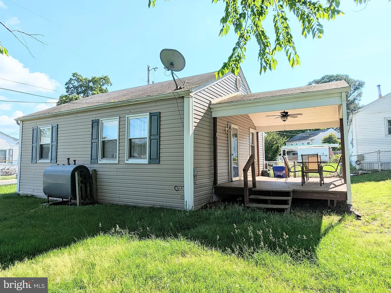 21 Delta Pl photo 1