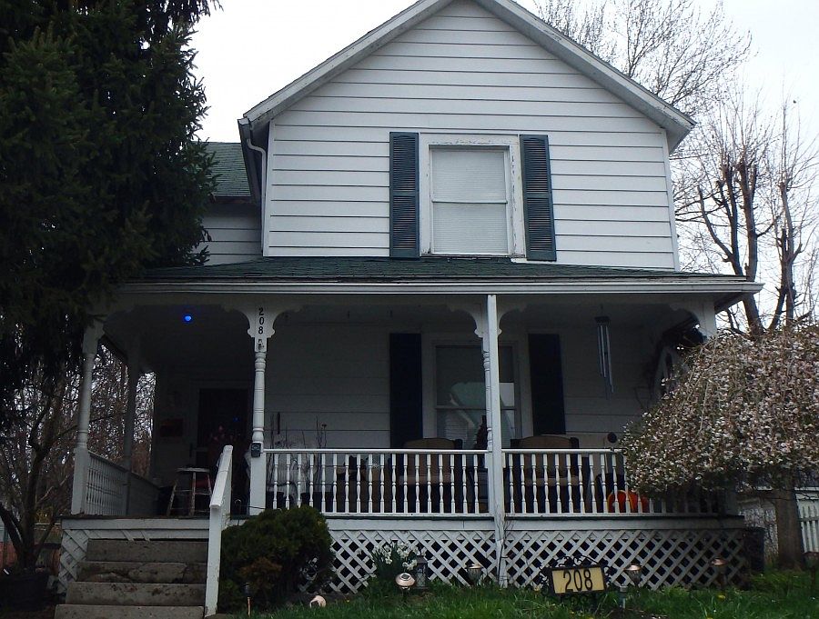 1st image of 208 Bellevue Ave