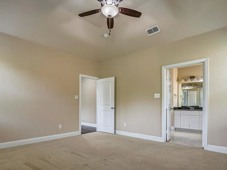 725 Rembrandt Ct — Photo 18